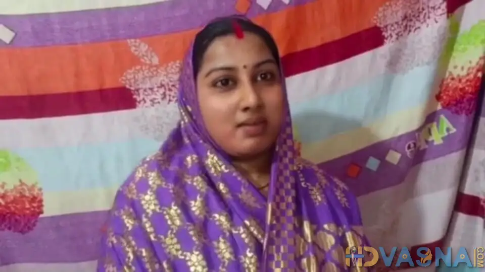 Sasur Ne Bahu Ki Chut Mein Pani Nikal Di